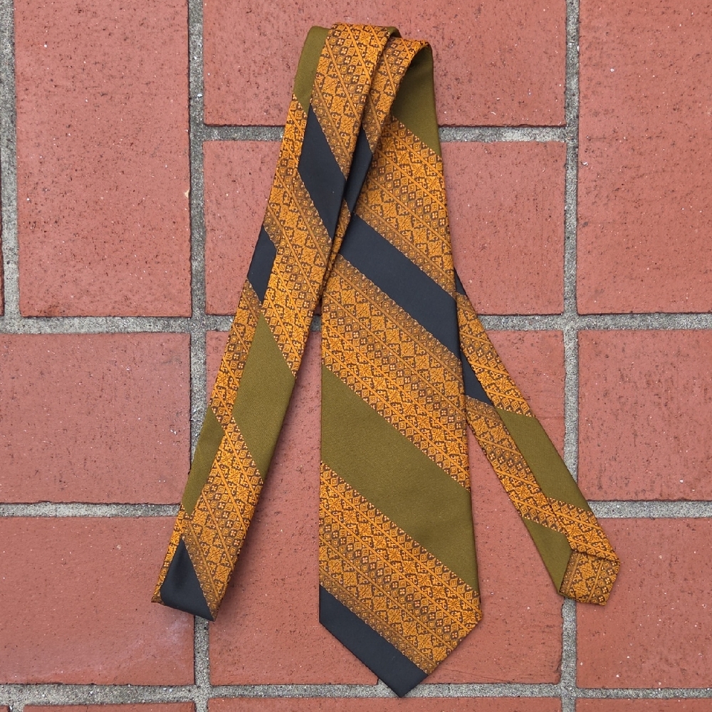 Vintage 1960s Superba Dacron Rust & Avocado Tie 3.5 x 53"